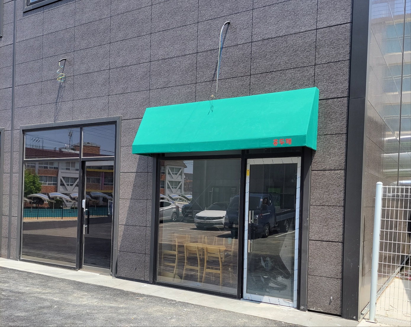 2000769928_NgoRcDPb_ae090a2ac9b020d7c067cffa55625ecd918829bd.jpg 이미지크게보기